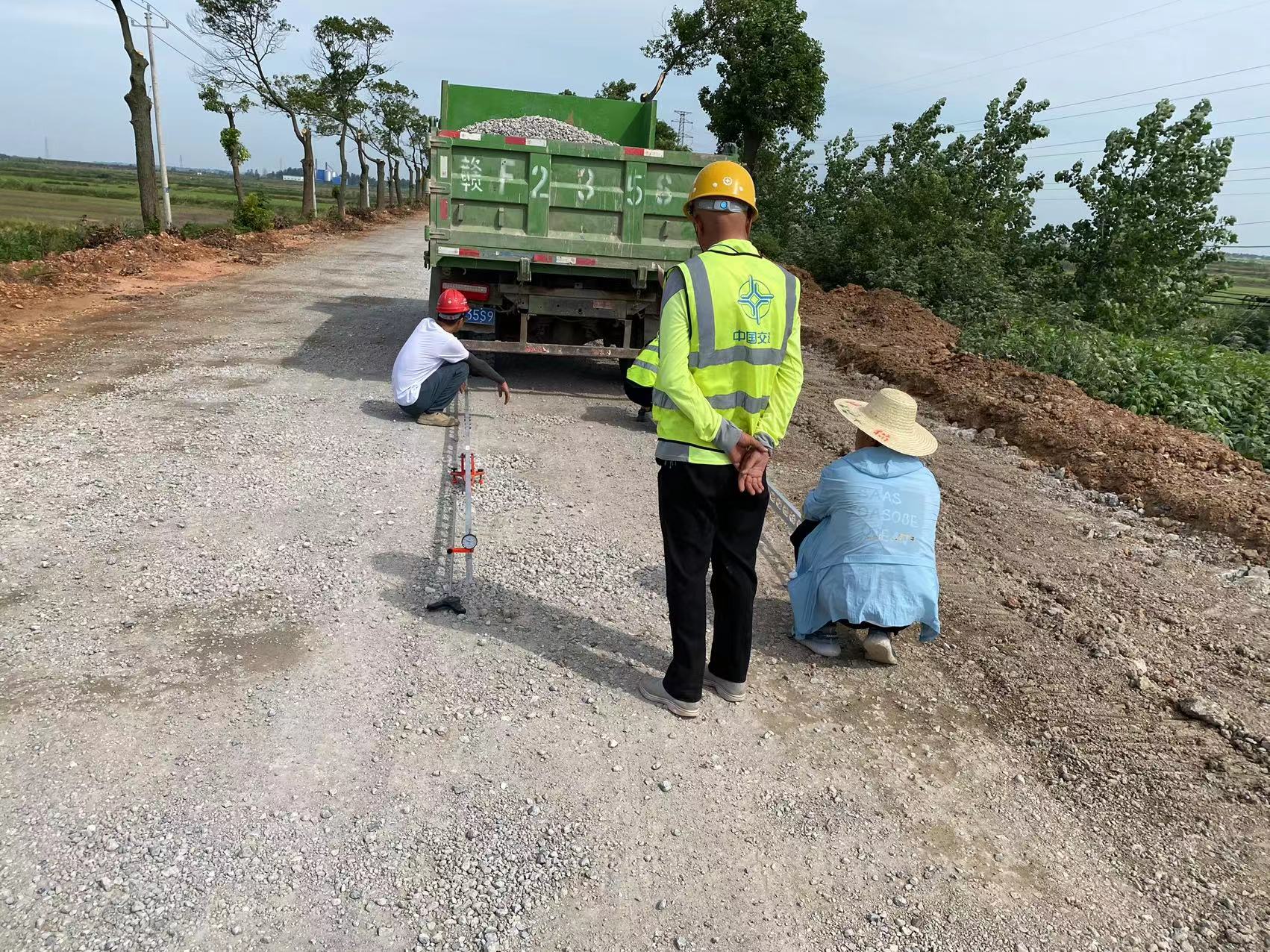 宿松北復(fù)線大修回復(fù)工程現(xiàn)場——彎沉檢測