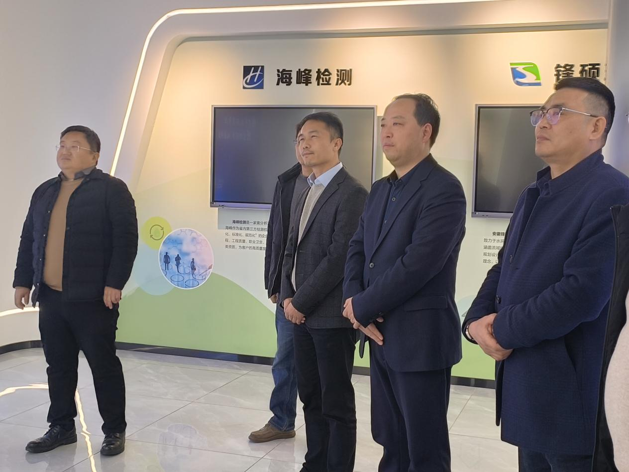 并肩同筑新時代，攜手共創(chuàng)新未來