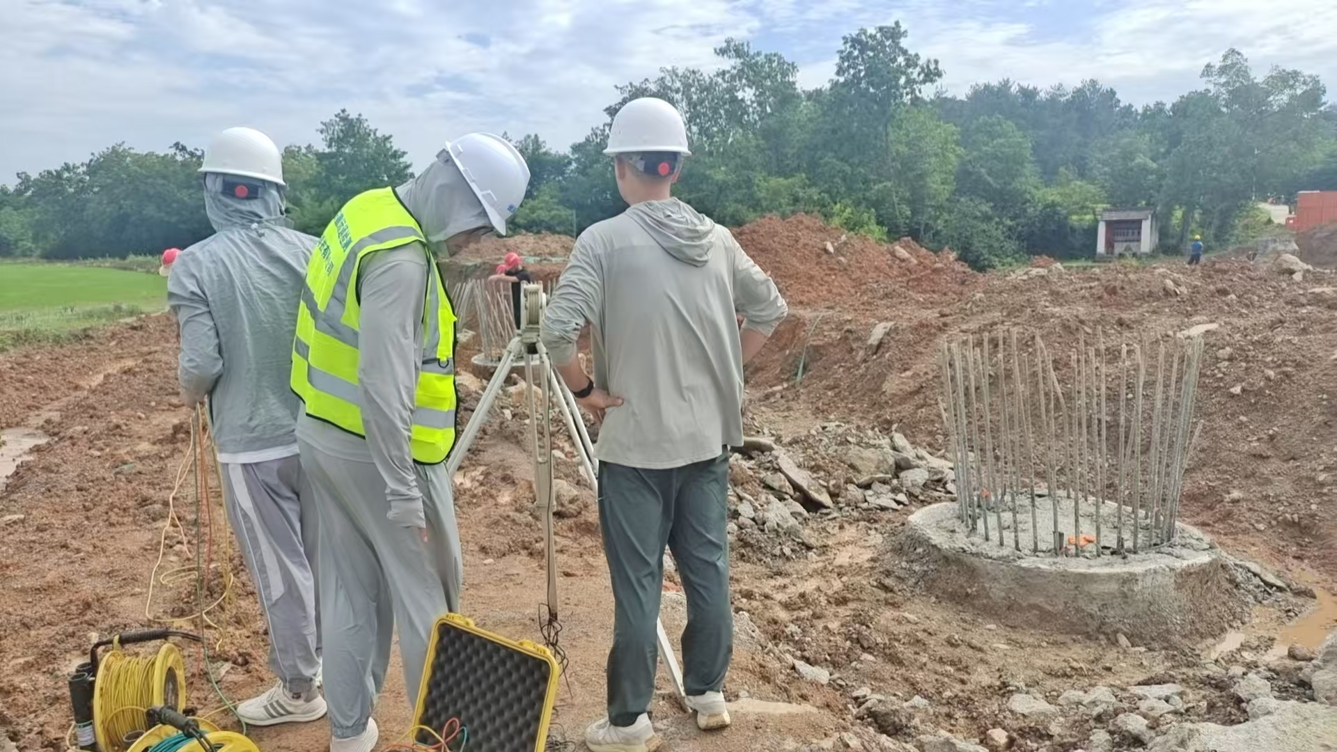 致敬遠(yuǎn)通檢測的野外英雄：用腳步丈量責(zé)任，以專業(yè)鑄就品質(zhì)